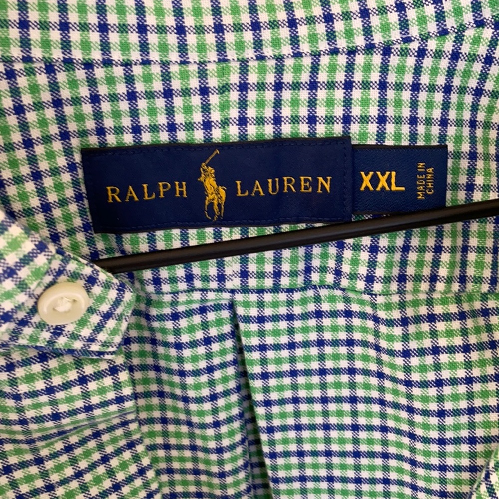 XXL RALPH LAUREN BUTTON DOWN.